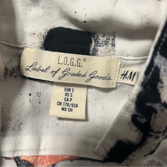 L.O.G.G. by H&M Small Button Down Tucan All Over Print Short Sleeve Shirt - Picture 5 of 8